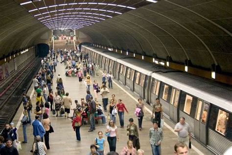 The essentials to get around the Bucharest metro system | Romania Insider