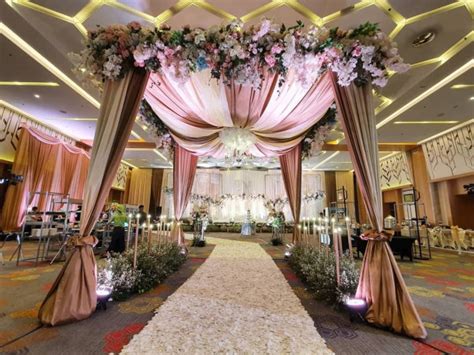 Set Menu Wedding Package Ii For Pax At Holiday Inn Jakarta