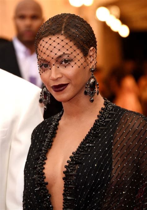 BEYONCE at MET Gala 2014 in New York - HawtCelebs