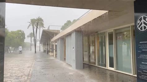 Fuerte Tromba De Agua En La Ciudad De Sevilla Hoy