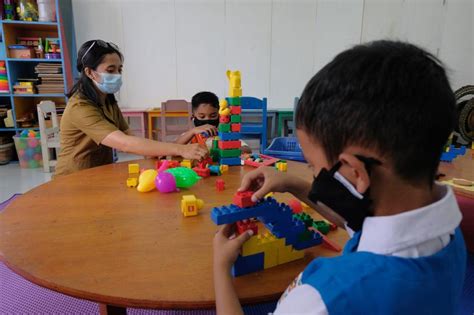 Anak Anak Paud Bahagia Sekolah Tatap Muka Terbatas Dibuka Republika