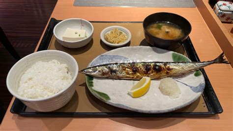 やよい軒の新メニュー「さんまの塩焼定食」が本格的な秋刀魚で驚きました【食べ歩きグルメ】 Youtube