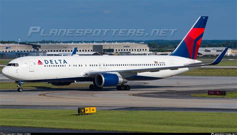 N Dz Delta Air Lines Boeing Er Wl Photo By Rohan A Baj