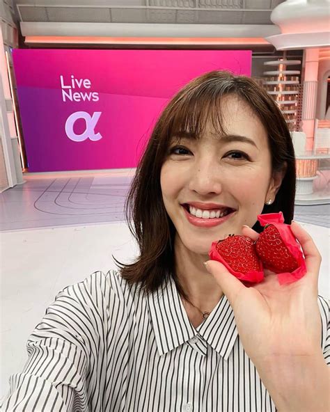 小澤陽子さんのインスタグラム写真 小澤陽子instagram「𝚊𝚝 𝚠𝚘𝚛𝚔☻ 今日も風が冷たくて 今週はずっと分厚いダウンが手放せ