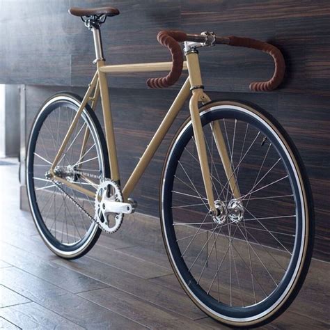 Beautiful Classic Fixed Gear Road Bike Vintage Fixed Gear Bike