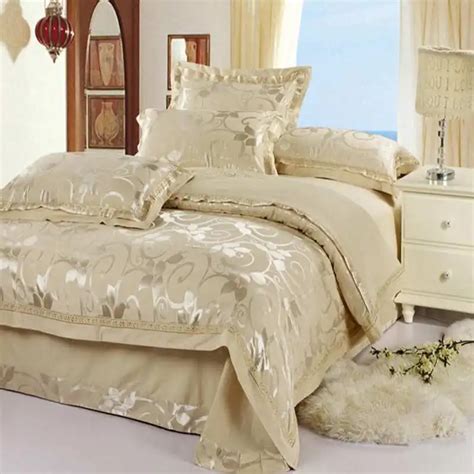 Luxury Jacquard Bedding Set Silk 4pcs Satin Bedclothes Bed Linen Queen