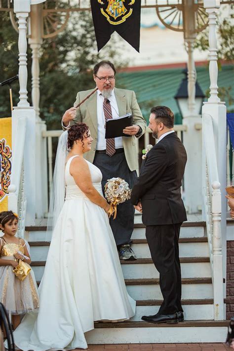 This Couple Celebrated A Harry Potter Themed Wedding And It Was