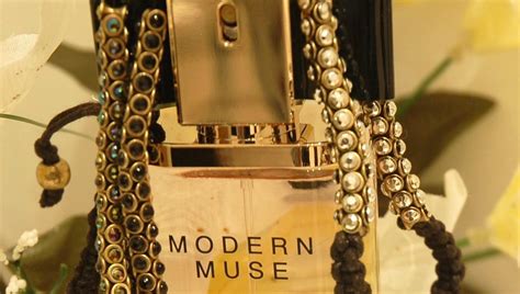 Estée Lauder Modern Muse Review