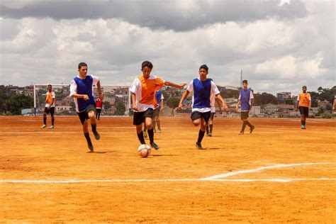 Itaquaquecetuba Inscreve Para Aulas Gratuitas De Futebol De Campo