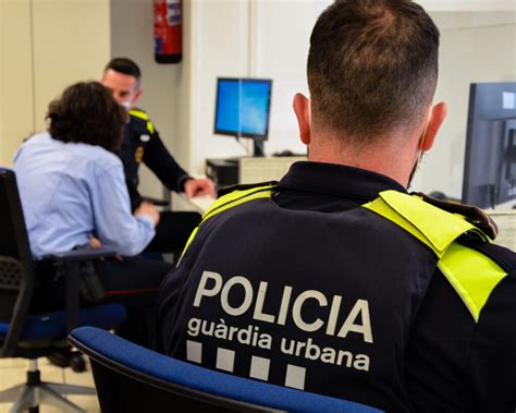 Traslado De La Oac De La Guardia Urbana Y De Los Mossos D Esquadra Del