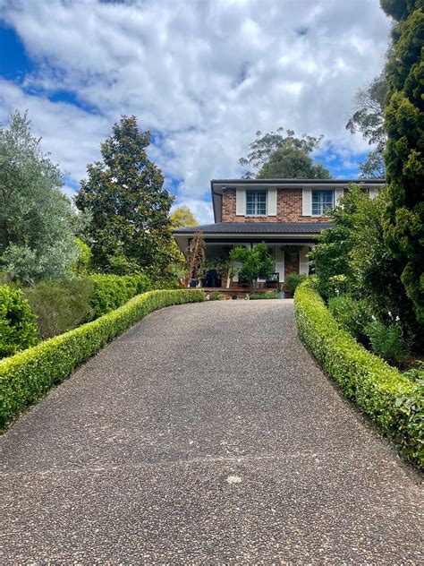 Iconic Concrete Resurfacing - Expert Solutions for Homes & Businesses