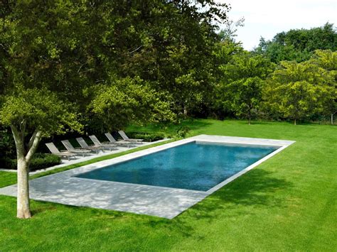 Benefits Of Artificial Grass Pool Surrounds For Swimming In Stockton