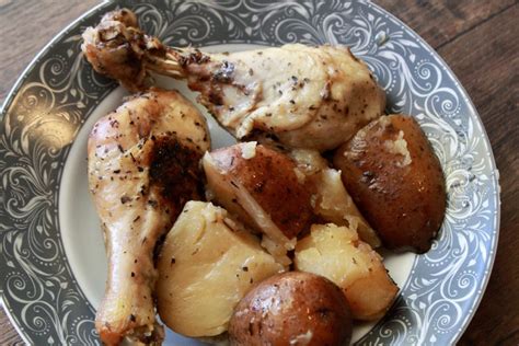 Pilons De Poulet Et Pommes De Terre La Mijoteuse The Tex Mex Mom