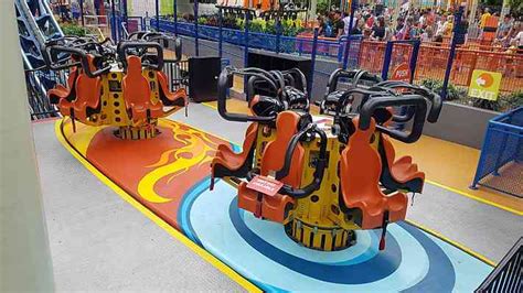 Avatar Airbender | Roller coaster at Nickelodeon Universe | Parkz ...