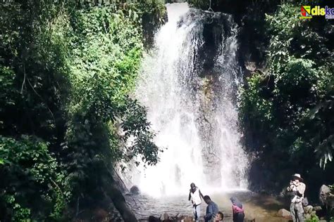 Belum Banyak Yang Tau Ini Wisata Air Terjun Hidden Gem Di Kabupaten