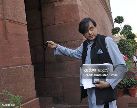 Congress Leader Shashi Tharoor Photos And Premium High Res Pictures Getty Images