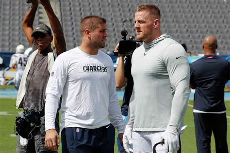 Derek Watt And Jj Watt : Watt brothers faced off on sunday with ...