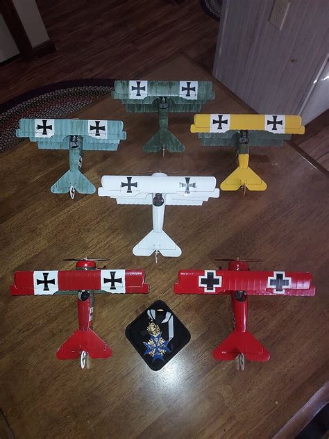 Fokker Dr I Manfred Von Richthofen Triplane Plastic Model Airplane