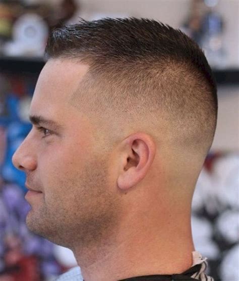 Buzz Cut Für Männer Cool Angesagt Pflegeleicht And Praktisch