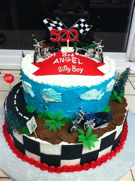 Betty's Batter Blog: Motorcycle Birthday Cake