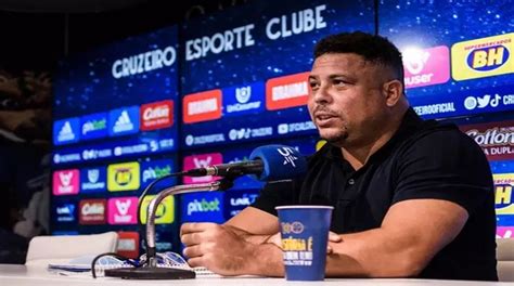 Ronaldo Assina Contrato De Compra Da Saf Do Cruzeiro Portal Saiba Mais