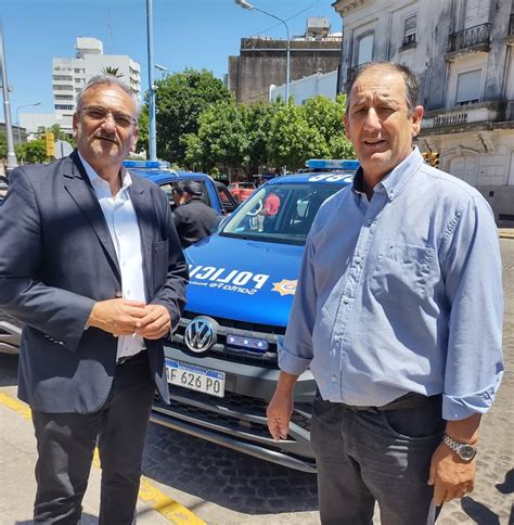 Entrega De M Viles Policiales A Destacamentos Del Departamento Castellanos