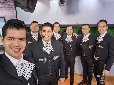 Mariachi Caballeros de México Superola