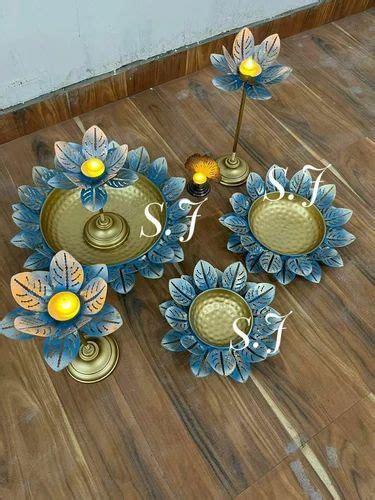 Iron Urli And Lotus Candle Holder For Decoration At Rs 2100 Piece In