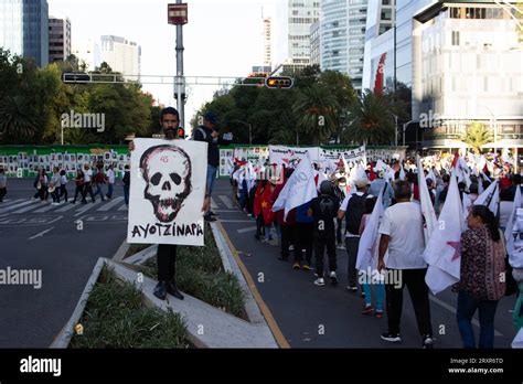 Protestas Ciudad de México en el noveno aniversario de los 43