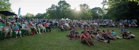 Les Soir Es Tr Ma Une Nouvelle Programmation De Spectacles En Plein Air