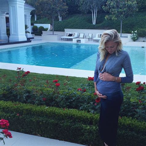 Paulina Gretzky Latest News