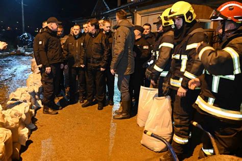 Vanredna situacija zbog poplava u Zubinom Potoku i Leposaviću