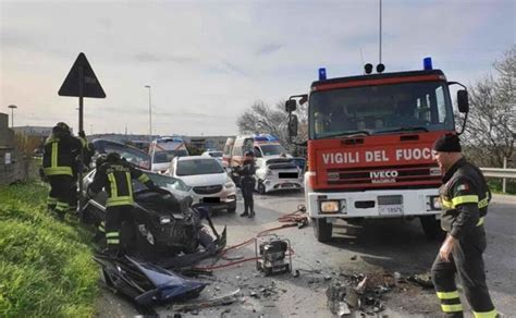 Incidente A Sassari Tre Feriti In Gravi Condizioni L Unione Sarda It