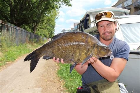 James Angling Adventures Canal Bream Glimpses Of Glory