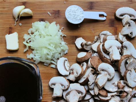 Herbed Rotisserie Roast With Portobello Mushroom Gravy