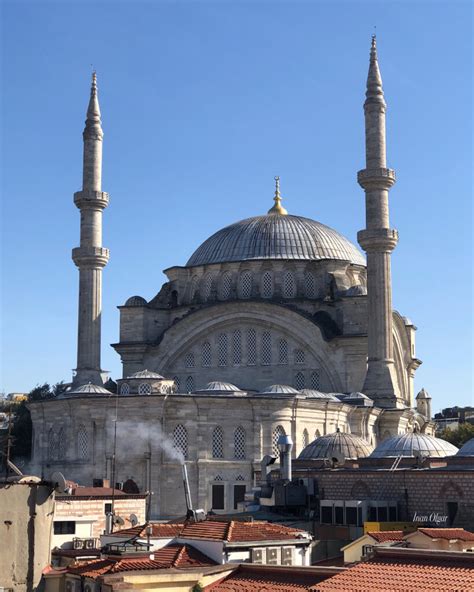 Nuruosmaniye Camii Konumu Fotoğrafları ve Hakkındaki Bilgiler