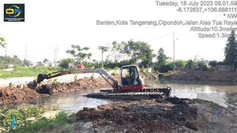 Kerahkan Mini Spider Backhoe Dinas Pupr Kota Tangerang Gencarkan