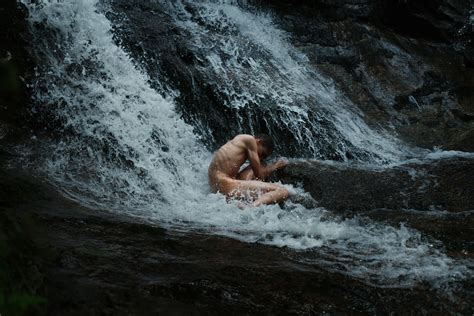 デスクトップ壁紙 風景 森林 滝 岩 自然 アジア人 川 湿った 石 傾く ジャングル ストリーム ヌード 木