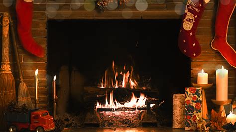 Cozy Christmas Fireplace Hd Wallpaper For A Festive Atmosphere