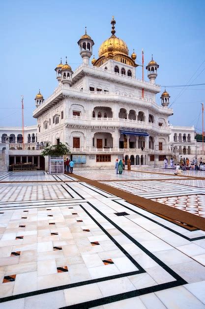 Premium Photo | Akal takht golden temple of amritsar india