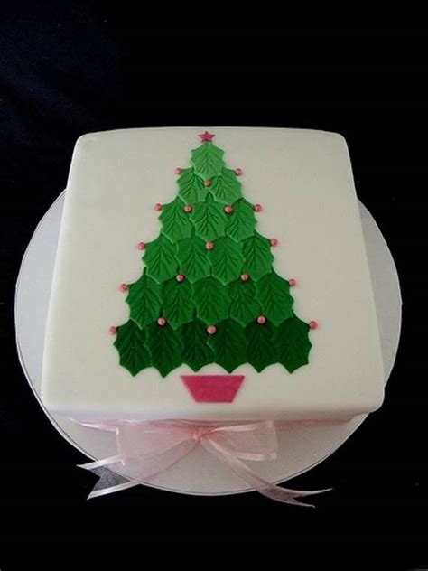 Ideas For Decorating A Christmas Tree Cake | The Cake Boutique