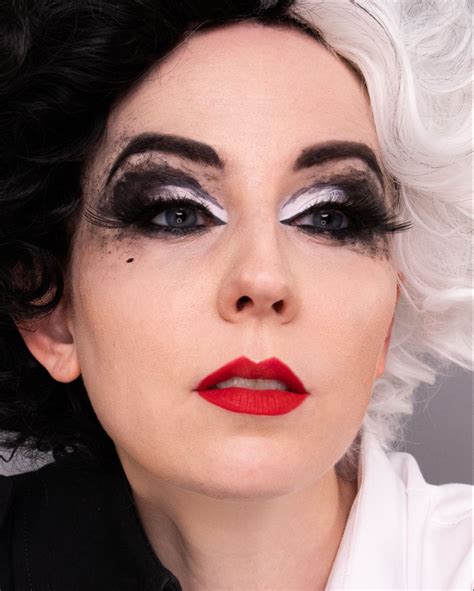 Cruella De Vil Deville Ink Creative Costume Makeup Black White Paint