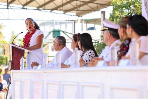 Asiste Evelyn Salgado a la ceremonia y desfile cívico militar por el