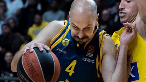 Triunfo De Prestigio Del Gran Canaria Ante El Valencia Basket