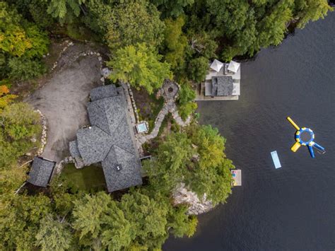 Cottage 280 For Rent On Lake Rosseau Near Rosseau In Muskoka Ontario