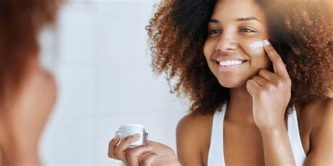 Como rejuvenescer a pele do rosto 5 dicas incríveis