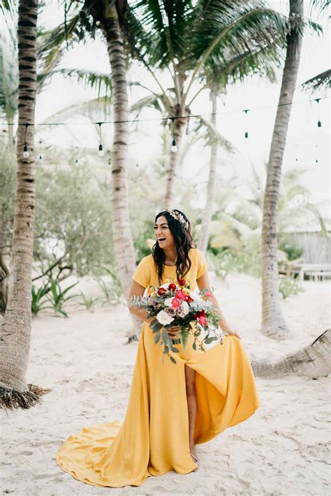 33 Beach Wedding Dresses Real Brides Wore That We Love