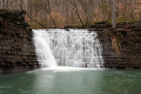 The Best Waterfalls In Arkansas Local Favorites Celebrated Natural