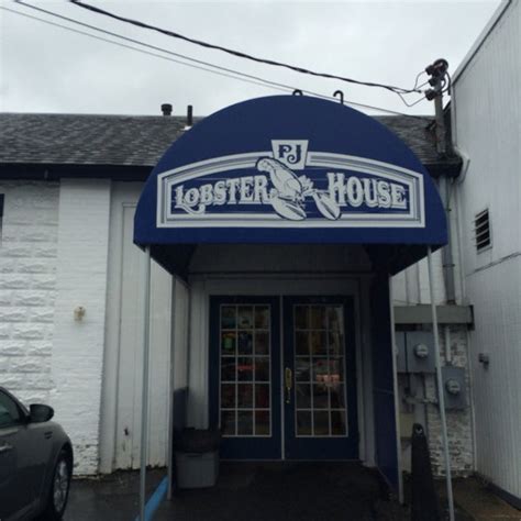 PJ Lobster House Seafood Restaurant In Port Jefferson