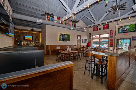 Bulldog Sports Pub | Social Wave